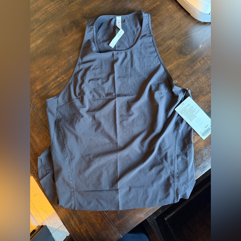 BNWT Lululemon tank
